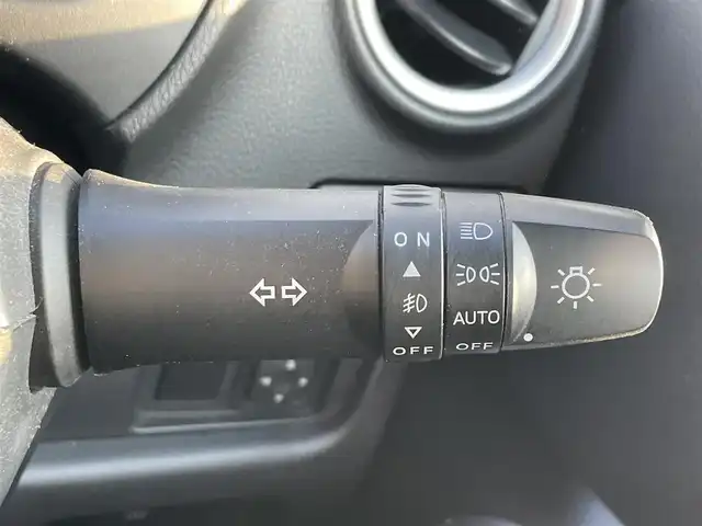 日産 デイズ ハイウェイスターG 滋賀県 2013(平25)年 7.6万km ホワイトパール 社外メモリナビ/(CD 地デジTV)/全方位カメラ/アイドリングストップ/プッシュスタート/スマートキー/電動格納ミラー/ウインカーミラー/ドアバイザー/ETC/革巻きステアリング/ステアリングリモコン/純正フロアマット/HIDオートライト/社外15インチアルミ