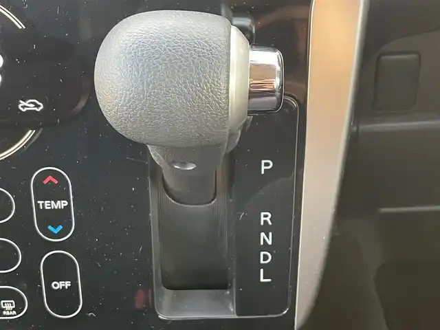 日産 デイズ ハイウェイスターG 滋賀県 2013(平25)年 7.6万km ホワイトパール 社外メモリナビ/(CD 地デジTV)/全方位カメラ/アイドリングストップ/プッシュスタート/スマートキー/電動格納ミラー/ウインカーミラー/ドアバイザー/ETC/革巻きステアリング/ステアリングリモコン/純正フロアマット/HIDオートライト/社外15インチアルミ