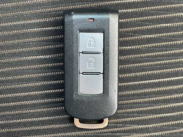 日産 デイズ ハイウェイスターG 滋賀県 2013(平25)年 7.6万km ホワイトパール 社外メモリナビ/(CD 地デジTV)/全方位カメラ/アイドリングストップ/プッシュスタート/スマートキー/電動格納ミラー/ウインカーミラー/ドアバイザー/ETC/革巻きステアリング/ステアリングリモコン/純正フロアマット/HIDオートライト/社外15インチアルミ