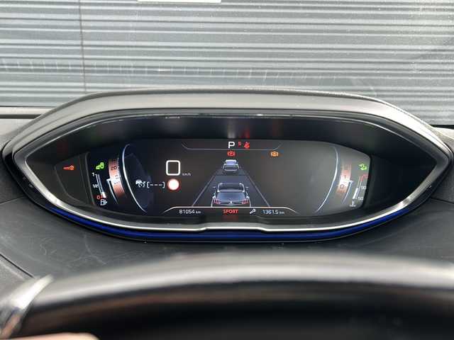 プジョー ３００８ GT ブルー HDi 佐賀県 2017(平29)年 8.1万km パール 全方位カメラ/ドライブレコーダー前後/ＥＴＣ/オートライト/オートマチックハイビーム/パーキングアシスト/電動リアゲート/プッシュスタートボタン/ブラインドスポットモニター/革巻きステアリング/パドルシフト/アンビエントライト/クリアランスソナー/ＳＰＯＲＴＭＯＤＥ/レーンキープアシスト/横滑り防止装置/Bluetooth/iPod/クルーズコントロール/パワーウィンドウ/パワーステアリング