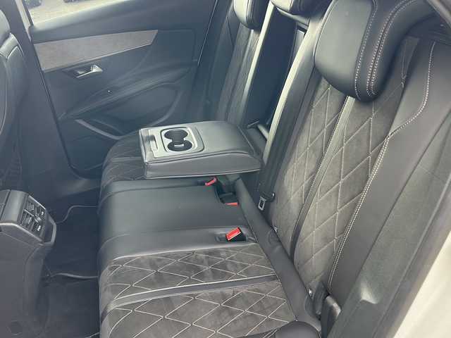 プジョー ３００８ GT ブルー HDi 佐賀県 2017(平29)年 8.1万km パール 全方位カメラ/ドライブレコーダー前後/ＥＴＣ/オートライト/オートマチックハイビーム/パーキングアシスト/電動リアゲート/プッシュスタートボタン/ブラインドスポットモニター/革巻きステアリング/パドルシフト/アンビエントライト/クリアランスソナー/ＳＰＯＲＴＭＯＤＥ/レーンキープアシスト/横滑り防止装置/Bluetooth/iPod/クルーズコントロール/パワーウィンドウ/パワーステアリング