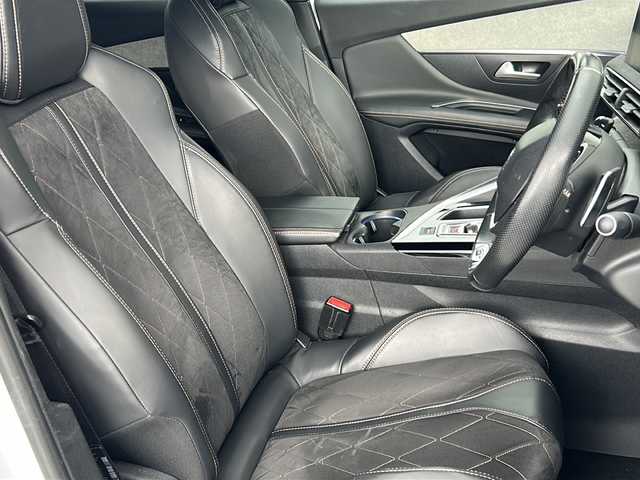 プジョー ３００８ GT ブルー HDi 佐賀県 2017(平29)年 8.1万km パール 全方位カメラ/ドライブレコーダー前後/ＥＴＣ/オートライト/オートマチックハイビーム/パーキングアシスト/電動リアゲート/プッシュスタートボタン/ブラインドスポットモニター/革巻きステアリング/パドルシフト/アンビエントライト/クリアランスソナー/ＳＰＯＲＴＭＯＤＥ/レーンキープアシスト/横滑り防止装置/Bluetooth/iPod/クルーズコントロール/パワーウィンドウ/パワーステアリング