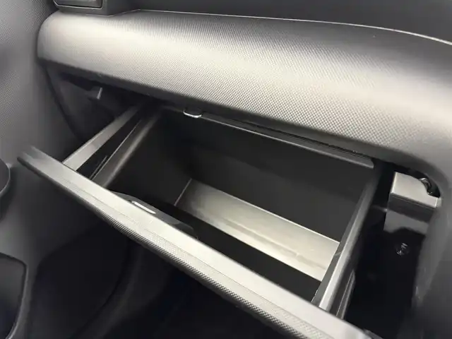 ダイハツ ロッキー プレミアム G HEV 愛知県 2025(令7)年 0.1千km ブラックマイカメタリック/シャイニングホワイトパール 純正ディスプレイオーディオ/（Bluetooth/フルセグTV/AM/FM/HDMI/USB）/スマートアシスト/全方位カメラ/ハーフレザー/シートヒーター/電動格納ミラー/電子パーキング/オートホールド/LEDライト/オートライト/純正フロアマット/スマートキー/レーンキープ/ステアリングリモコン