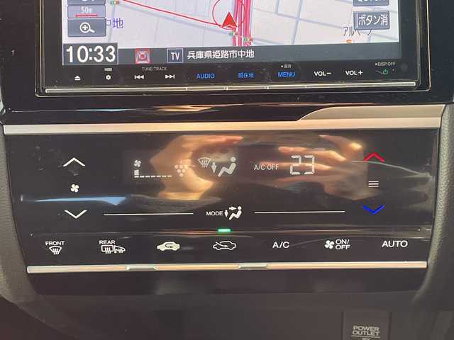 ホンダ フィット ハイブリット Sパッケージ 兵庫県 2017(平29)年 19.4万km クリスタルブラックパール ワンオーナー/純正8インチメモリーナビ/（CD/DVD/BT/フルセグTV）/バックカメラ/純正ドライブレコーダー/LEDヘッドライト/AUTOライト/横滑り防止機能/スマートキー/保証書/取扱説明書