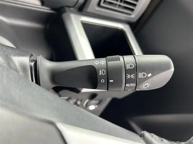 ダイハツ ウェイク G ターボ　レジャーエディション SA Ⅲ 道央・札幌 2019(令1)年 2.7万km オフビートカーキM ・4WD/・ワンオーナー/・スマートアシスト/・衝突被害軽減ブレーキ/・レーンキープアシスト/・オートハイビーム/・純正メモリナビ/・フルセグTV/・バックカメラ/・Bluetooth/・CD/DVD/・両側パワースライドドア/・社外前後ドライブレコーダー/・LEDヘッドライト/・フォグランプ/・オートライト/・オートマチックハイビーム/・アルミ付スタッドレスタイヤ積込