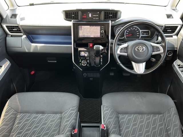 トヨタ タンク カスタムG－T 石川県 2017(平29)年 8.5万km パールホワイトⅢ 純正ナビ（NSZT-W66T）/　AM/FM/CD/DVD/Bluetooth/フルセグ）/バックカメラ/プリクラッシュセーフティ/クルーズコントロール/ビルトインETC2.0/前ドライブレコーダー（DRT-H66A)/両側パワースライドドア/LEDヘッドライト/革巻きステアリング/ステアリングスイッチ/オートライト/スマートキー/ナビ取扱説明書/車両取扱説明書