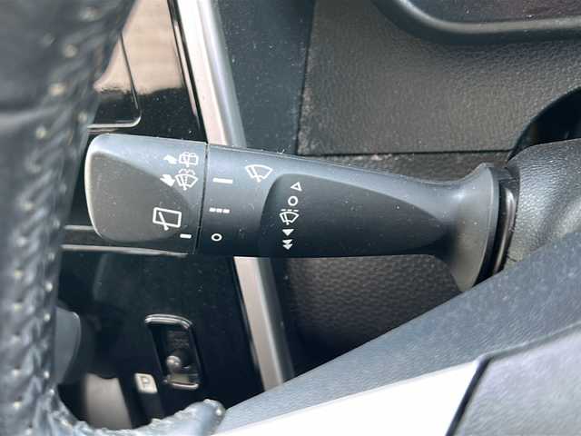 トヨタ タンク カスタムG－T 石川県 2017(平29)年 8.5万km パールホワイトⅢ 純正ナビ（NSZT-W66T）/　AM/FM/CD/DVD/Bluetooth/フルセグ）/バックカメラ/プリクラッシュセーフティ/クルーズコントロール/ビルトインETC2.0/前ドライブレコーダー（DRT-H66A)/両側パワースライドドア/LEDヘッドライト/革巻きステアリング/ステアリングスイッチ/オートライト/スマートキー/ナビ取扱説明書/車両取扱説明書