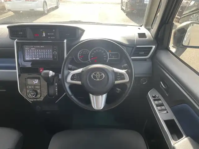 トヨタ タンク カスタムG－T 群馬県 2017(平29)年 8.5万km パールホワイトⅢ (株)IDOMが運営する【じしゃロン伊勢崎店】の自社ローン専用車両になりますこちらは現金またはオートローンご利用時の価格です。自社ローンご希望の方は別途その旨お申付け下さい/純正ナビ（NSZT-W66T）/　AM/FM/CD/DVD/Bluetooth/フルセグ）/バックカメラ/プリクラッシュセーフティ/クルーズコントロール/ビルトインETC2.0/前ドライブレコーダー（DRT-H66A)/両側パワースライドドア/LEDヘッドライト/革巻きステアリング/ステアリングスイッチ/オートライト/スマートキー