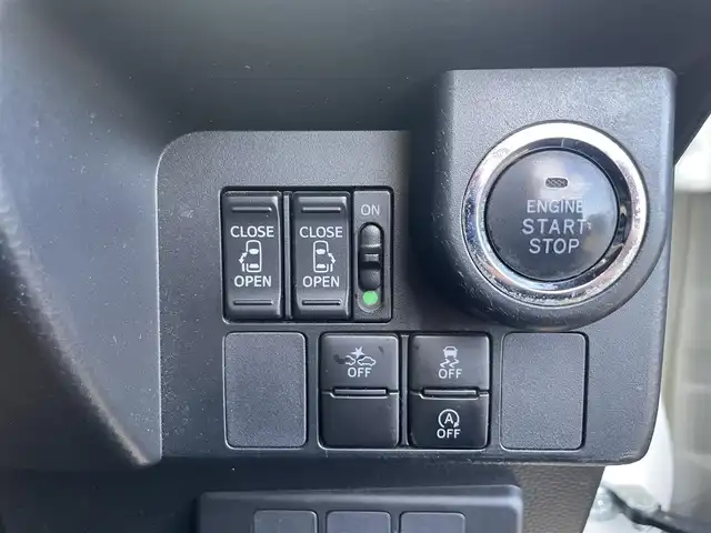 トヨタ タンク カスタムG－T 群馬県 2017(平29)年 8.5万km パールホワイトⅢ (株)IDOMが運営する【じしゃロン伊勢崎店】の自社ローン専用車両になりますこちらは現金またはオートローンご利用時の価格です。自社ローンご希望の方は別途その旨お申付け下さい/純正ナビ（NSZT-W66T）/　AM/FM/CD/DVD/Bluetooth/フルセグ）/バックカメラ/プリクラッシュセーフティ/クルーズコントロール/ビルトインETC2.0/前ドライブレコーダー（DRT-H66A)/両側パワースライドドア/LEDヘッドライト/革巻きステアリング/ステアリングスイッチ/オートライト/スマートキー