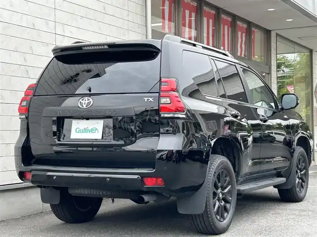 トヨタ ランドクルーザー プラド TX Lパッケージ マットブラED 埼玉県 2023(令5)年 1.7万km ブラック ワンオーナー/OPサンルーフ/ルーフレール/7人乗り/黒レザーシート/パワーシート/シートヒーター/エアシート/純正SDナビ(NMZW-Y73D)/フルセグTV/Bluetooth/AM/FM/CD/DVD/HDMI/ヘッドライトウォッシャー/オートマチックハイビーム/レーンキープアシスト/衝突軽減/2ndSTART/追従クルーズコントロール/バックカメラ/保証書/記録簿/取扱説明書/ETC