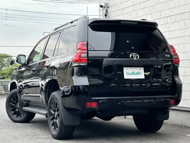 トヨタ ランドクルーザー プラド TX Lパッケージ マットブラED 埼玉県 2023(令5)年 1.7万km ブラック ワンオーナー/OPサンルーフ/ルーフレール/7人乗り/黒レザーシート/パワーシート/シートヒーター/エアシート/純正SDナビ(NMZW-Y73D)/フルセグTV/Bluetooth/AM/FM/CD/DVD/HDMI/ヘッドライトウォッシャー/オートマチックハイビーム/レーンキープアシスト/衝突軽減/2ndSTART/追従クルーズコントロール/バックカメラ/保証書/記録簿/取扱説明書/ETC