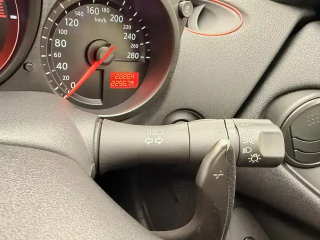 日産 フェアレディ Ｚ ニスモ 兵庫県 2018(平30)年 2.9万km ブリリアントホワイトパール 純正HDDナビ/フルセグ CD DVD BT MSV AUX/純正RECAROシート/ハーフレザーシート/BOSEサウンド/バックカメラ/ドライブレコーダー/ビルトインETC/パドルシフト/HIDヘッドライト/オートライト/オーリンズ車高調/ニスモマフラー/ニスモコンピューター/純正19インチアルミホイール/スマートキー/スペアキー/取扱い説明書/新車時保証書