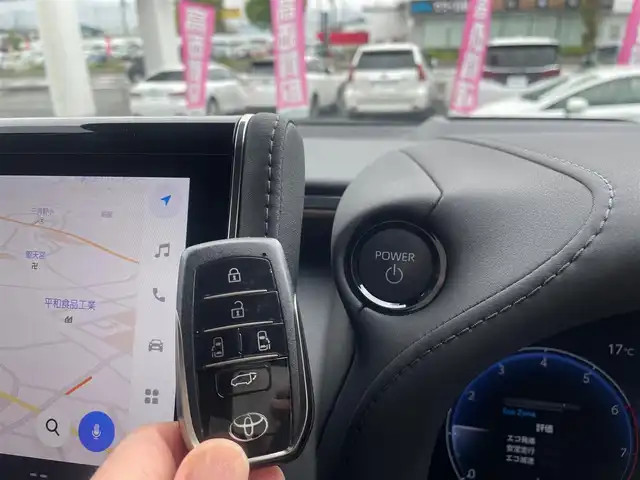 トヨタ アルファードハイブリット エグゼクティブ ラウンジ 埼玉県 2024(令6)年 1.3万km ブラック /ワンオーナー//左右独立ムーンルーフ//純正メモリナビ//フルセグTV//全方位モニター//黒レザーシート//パワーシート//シートヒーター//エアシート//両側パワースライドドア//パワーバックドア//アダプティブクルーズコントロール//ビルトインETC2.0//スマートキー×2//LEDヘッドライト/LEDフォグ//デジタルインナーミラー//ステアリングヒーター//2ndシートオットマン//PCS/LDA/BSM//RCTA/PKSB/RSA//クリアランスソナー//W.サイド.カーテンエアバッグ//ABS//横滑り防止装置//パドルシフト//革巻きステアリング//オートライト/オートハイビーム//左右オートステップ//プライバシーガラス//ドアバイザー//純正17インチAW//新車時保証書//ユーザーガイド