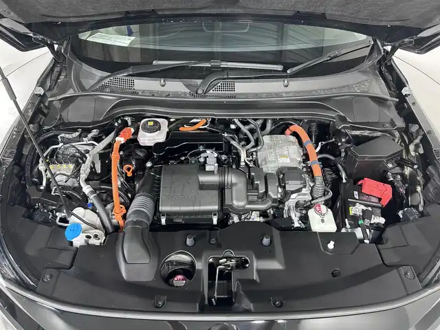 ホンダ ヴェゼル ハイブリッド e:HEV Z 佐賀県 2023(令5)年 0.6万km クリスタルブラックパール 純正7インチGathersナビ【VXM-235Ci】/【DVD.CD.Bluetooth】/バックカメラ/衝突被害軽減システム/レーダークルーズコントロール/レーンアシスト/ブラインドスポットモニター/先行車発進お知らせ機能/ロードサインアシスト/クリアランスソナー/オートライト/オートマチックハイビーム/ダウンヒルアシストコントロール/オートワイパー/ブレーキホールド/前後ドライブレコーダー/パワーバックドア/ステアリングヒーター/ハーフレザーシート/ETC/シーケンシャルウィンカー/LEDヘッドライト/フォグライト/ISOFIX対応シート/スマートキー/スペアキー×1/パドルシフト