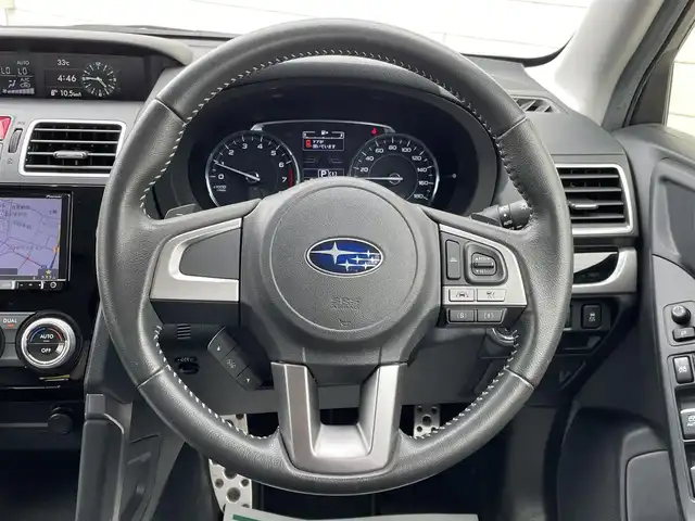 スバル フォレスター S－リミテッド 山形県 2016(平28)年 7.2万km ジャスミングリーンM 禁煙車/4WD/アドバンスドセーフティパッケージ/純正SDナビ/・フルセグTV/FM/AM/DVD/Bluetooth/全車速追従機能クルーズコントロール/アイドリングストップ/レーンキープアシスト/AT誤発進抑制制御/車線逸脱警報/衝突被害軽減ブレーキ/横滑り防止装置/盗難防止装置/LEDヘッドライト/オートライト/ハーフレザーシート/パワーシート/シートヒーター/ルーフレール/バックカメラ/純正フロアマット/純正ドアバイザー/ETC/保証書/取扱説明書