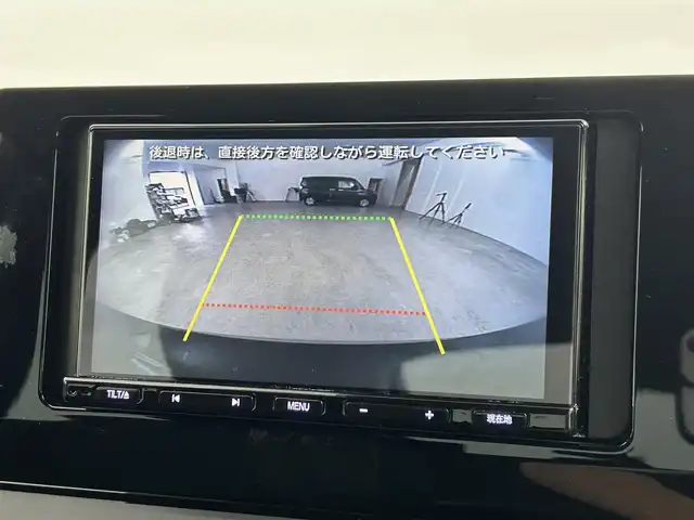 トヨタ プリウス X 福岡県 2023(令5)年 5万km シルバーメタリック 社外ナビ（ＢＴ）　/バックカメラ　/ＥＴＣ　/レーダークルーズコントロール　/コーナーセンサー　/トヨタセーフティセンス　/衝突被害軽減ブレーキ　/レーンキープ　/ＢＳＭ　/アクセル踏み間違い防止　/ＬＥＤヘッドライト