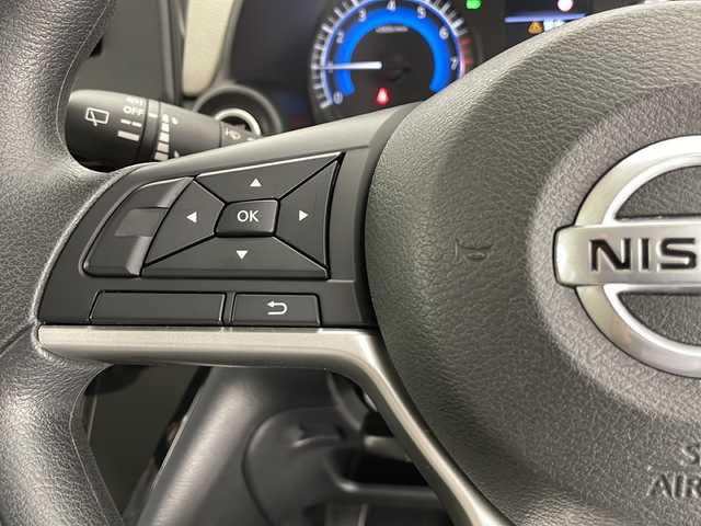 日産 デイズ X 長野県 2022(令4)年 2.6万km ホワイトパール 4WD/純正Dナビ/Bluetooth/CD/DVD/フTV/社外ETC/バックカメラ/衝突被害軽減システム/横滑り防止装置/走行支援/速度標識表示/道路標識表示/車線逸脱抑制/先行車発進お知らせ/ふらつき警報/ステアリングスイッチ/電動格納ミラー/ハロゲンライト/純正14インチAW装着/スマートキー