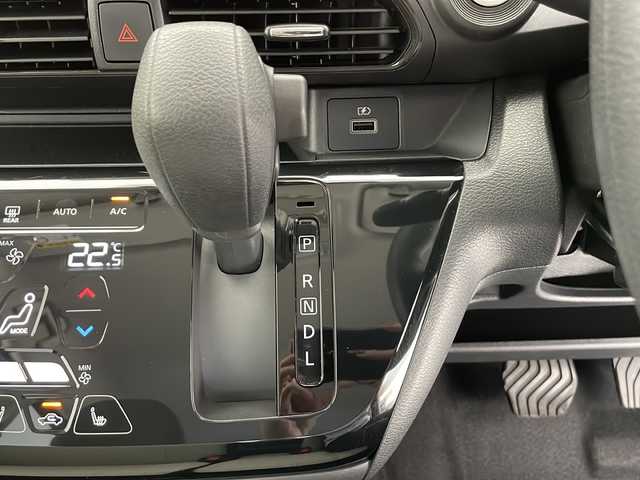 日産 デイズ X 長野県 2022(令4)年 2.6万km ホワイトパール 4WD/純正Dナビ/Bluetooth/CD/DVD/フTV/社外ETC/バックカメラ/衝突被害軽減システム/横滑り防止装置/走行支援/速度標識表示/道路標識表示/車線逸脱抑制/先行車発進お知らせ/ふらつき警報/ステアリングスイッチ/電動格納ミラー/ハロゲンライト/純正14インチAW装着/スマートキー