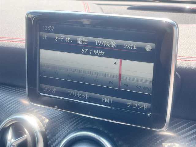 メルセデス・ベンツ Ａ１８０ スポーツ 島根県 2014(平26)年 4.4万km カルサイトホワイト 純正ナビ/地デジ/ＤＶＤ再生/バックカメラ/前方ドライブレコーダー/前後コーナーセンサー/追従型クルーズコントロール/前席パワーシート/前席シートヒーター/純正１８インチＡＷサマータイヤ/純正１７インチＡＷスタッドレスタイヤ積込/純正フロアマット/オートヘッドライト/デュアルオートエアコン/GPSレーダー探知機