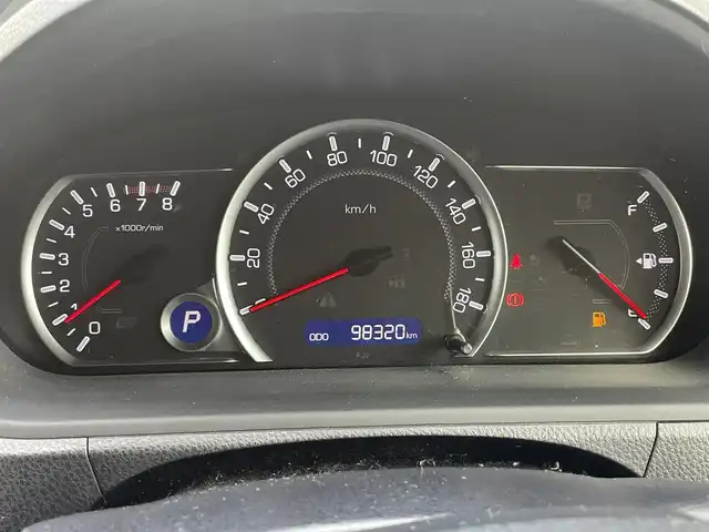 トヨタ ヴォクシー ZS 埼玉県 2014(平26)年 9.9万km ブラック (株)IDOMが運営する【じしゃロン鳩ヶ谷店】の自社ローン専用車両になりますこちらは現金またはオートローンご利用時の価格です。自社ローンご希望の方は別途その旨お申付け下さい/純正ナビ/（CD/DVD/BT/ＳＤ/AM/FM）/フルセグＴＶ/バックカメラ/片側パワースライドドア/アイドリングストップ/純正アルミホイール/純正フロアマット/コーナーセンサー/スマートキー/プッシュスタートボタン/ビルドインＥＴＣ/LEDオートライト/フロントフォグランプ/オートエアコン