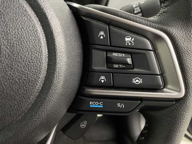 スバル クロストレック リミテッド 新潟県 2023(令5)年 4.7万km クリスタルホワイトP ４WD/アイサイト/　・衝突被害軽減ブレーキ/　・全車速追従機能付きクルーズコントロール/　・レーンキープアシスト/サンルーフ/純正ナビ/　（フルセグTV/BT/AUX/USB/AM/FM）/全周囲カメラ/LEDオートライト/革シート/シートヒーター/パワーシート/シートメモリー/純正18インチアルミホイール/ルーフレール/ステアリングスイッチ/USBポート/スマートキー/ETC