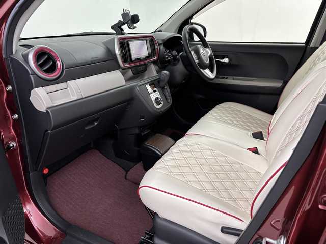 ダイハツ ブーン シルク Gパッケージ SAⅡ 千葉県 2017(平29)年 3.1万km ファイアークォーツレッドM 純正SDナビ【NSZN-W67D】/フルセグTV/DVD/CD/Bluetooth/バックカメラ　/ETC/衝突軽減ブレーキ/社外フロアマット　/純正アルミホイール１４インチ　/ＬＥＤヘッドライト　/エンジンプッシュスタート　/スマートキー　/アイドリングストップ/前方ドライブレコーダー/スペアキー/保証書/取扱説明書