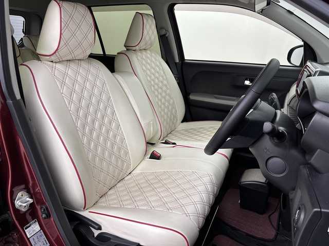 ダイハツ ブーン シルク Gパッケージ SAⅡ 千葉県 2017(平29)年 3.1万km ファイアークォーツレッドM 純正SDナビ【NSZN-W67D】/フルセグTV/DVD/CD/Bluetooth/バックカメラ　/ETC/衝突軽減ブレーキ/社外フロアマット　/純正アルミホイール１４インチ　/ＬＥＤヘッドライト　/エンジンプッシュスタート　/スマートキー　/アイドリングストップ/前方ドライブレコーダー/スペアキー/保証書/取扱説明書