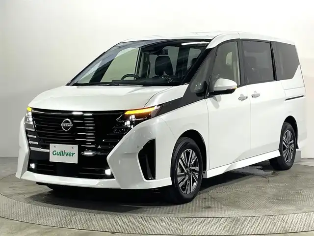 日産 セレナ e－パワー ハイウェイスター V 大阪府 2025(令7)年 0.1千km プリズムホワイト 登録済未使用車　ＰｒｏＰＩＬＯＴ　純正ナビＴＶ　３６０カメラ　デジタルインナーミラー　ハンドルヒーター　両側パワースライドドア　衝突軽減　レーダーＣ　クリアランスソナー　ＢＳＭ　置くだけ充電　ドラレコ