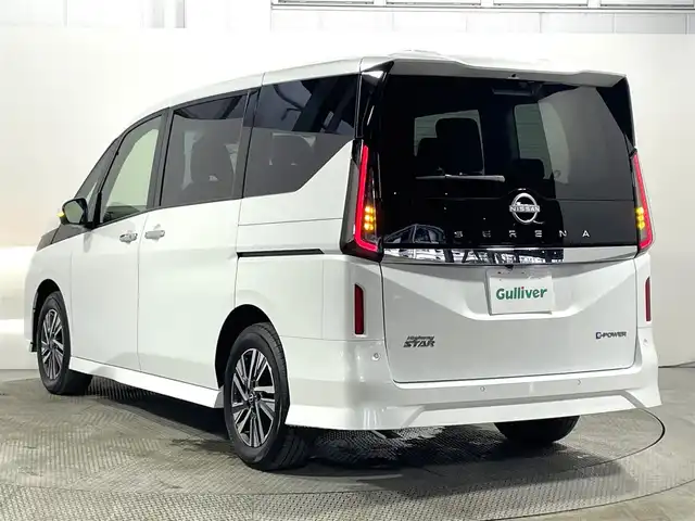 日産 セレナ e－パワー ハイウェイスター V 大阪府 2025(令7)年 0.1千km プリズムホワイト 登録済未使用車　ＰｒｏＰＩＬＯＴ　純正ナビＴＶ　３６０カメラ　デジタルインナーミラー　ハンドルヒーター　両側パワースライドドア　衝突軽減　レーダーＣ　クリアランスソナー　ＢＳＭ　置くだけ充電　ドラレコ