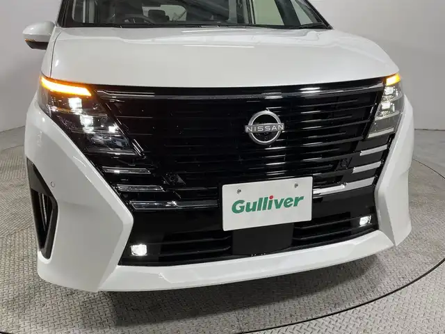日産 セレナ e－パワー ハイウェイスター V 大阪府 2025(令7)年 0.1千km プリズムホワイト 登録済未使用車　ＰｒｏＰＩＬＯＴ　純正ナビＴＶ　３６０カメラ　デジタルインナーミラー　ハンドルヒーター　両側パワースライドドア　衝突軽減　レーダーＣ　クリアランスソナー　ＢＳＭ　置くだけ充電　ドラレコ
