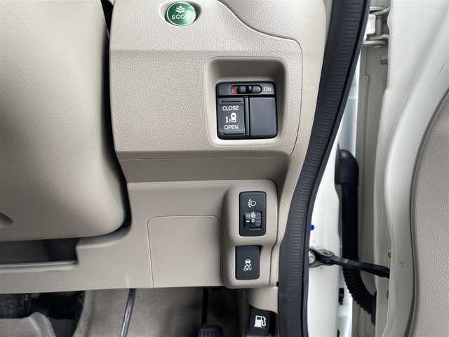 ホンダ Ｎ ＢＯＸ G Lパッケージ 青森県 2016(平28)年 5.9万km プレミアムホワイトパールⅡ ・4WD/・純正ナビ/・バックカメラ/・ワンセグ/・Bluetooth/・スマートキー/・プッシュスタート/・片側パワースライドドア/・ETC/・社外14AW/・横滑り防止