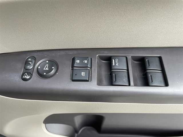 ホンダ Ｎ ＢＯＸ G Lパッケージ 青森県 2016(平28)年 5.9万km プレミアムホワイトパールⅡ ・4WD/・純正ナビ/・バックカメラ/・ワンセグ/・Bluetooth/・スマートキー/・プッシュスタート/・片側パワースライドドア/・ETC/・社外14AW/・横滑り防止