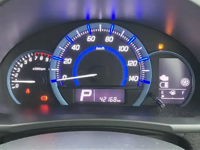 スズキ ワゴンＲ スティングレー X 山口県 2014(平26)年 4.3万km クリスタルホワイトP レーダーブレーキサポート/純正ナビ＆地デジTV/純正フロアマット/純正ドアバイザー/純正HIDヘッドライト/純正フォグランプ/純正サイド＆リアスポ/純正14インチアルミ/スマートキー/エンジンプッシュスタート/オートライト/運転席シートヒーター