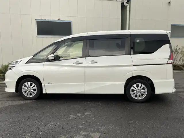 日産 セレナ ハイウェイスター Vセレクション 福島県 2017(平29)年 12.1万km ブリリアントホワイトパール (株)IDOMが運営する【じしゃロン福島店】の自社ローン専用車両になります。こちらは現金またはオートローンご利用時の価格です。自社ローンご希望の方は別途その旨お申付け下さい/純正SDナビ/フルセグテレビ/両側パワースライド/ドアバイザー/セーフティパック/アラウンドビューモニター/クルーズコントロール/クリアランスソナー/革巻きステアリング/ステアリングリモコン