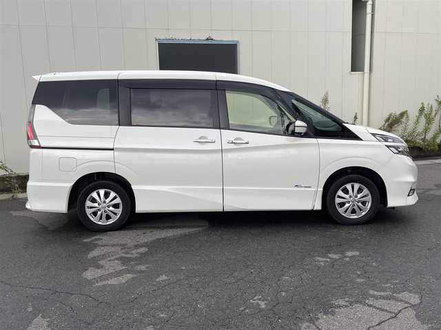 日産 セレナ ハイウェイスター Vセレクション 青森県 2017(平29)年 12.1万km ブリリアントホワイトパール (株)IDOMが運営する【じしゃロン青森店】の自社ローン専用車両になります。こちらは現金またはオートローンご利用時の価格です。自社ローンご希望の方は別途その旨お申付け下さい/純正SDナビ/フルセグテレビ/両側パワースライド/ドアバイザー/セーフティパック/アラウンドビューモニター/クルーズコントロール/クリアランスソナー/革巻きステアリング/ステアリングリモコン