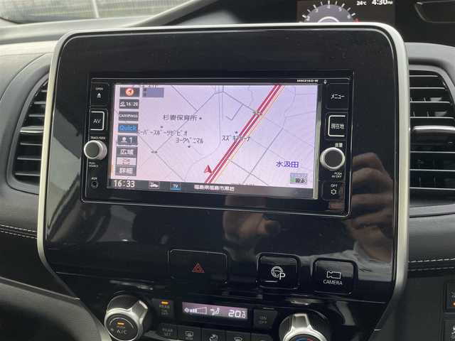 日産 セレナ ハイウェイスター Vセレクション 青森県 2017(平29)年 12.1万km ブリリアントホワイトパール (株)IDOMが運営する【じしゃロン青森店】の自社ローン専用車両になります。こちらは現金またはオートローンご利用時の価格です。自社ローンご希望の方は別途その旨お申付け下さい/純正SDナビ/フルセグテレビ/両側パワースライド/ドアバイザー/セーフティパック/アラウンドビューモニター/クルーズコントロール/クリアランスソナー/革巻きステアリング/ステアリングリモコン