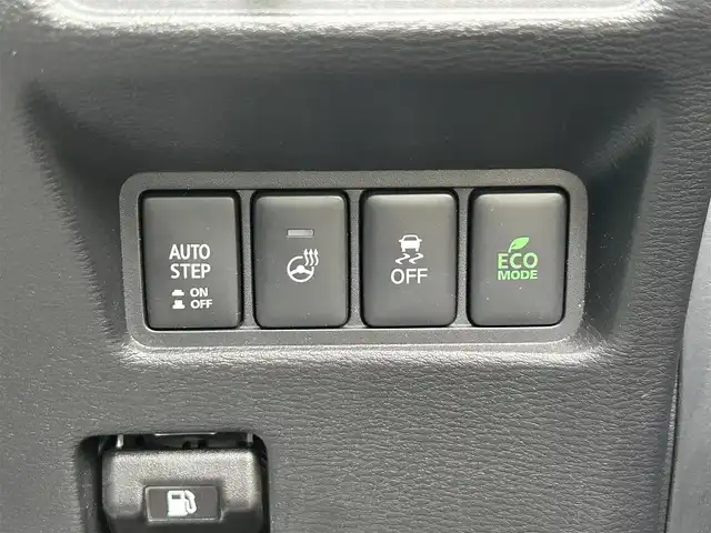 三菱 デリカＤ：５ P 岡山県 2022(令4)年 2.4万km グラファイトグレーメタリック/ブラックマイカ カロッツェリア9インチナビ/フルセグTV、CD、DVD、Bluetooth、AM、FM/全方位カメラ/ETC/パワーシート/両側パワースライドドア/電動リアゲート/左側オートステップ/ステアリングヒーター/LEDヘッドライト/パドルシフト