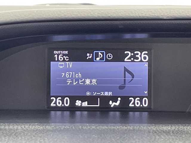トヨタ ヴォクシー ハイブリッド X 栃木県 2019(平31)年 8.8万km ブラック 純正9インチSDナビ/（CD/DVD/フルセグTV/Bluetooth/SD）/バックカメラ/トヨタセーフティセンス/コーナーセンサー/ビルトインETC/前方ドライブレコーダー/片側パワースライドドア/禁煙車/オートライト/LEDヘッドライト/横滑り防止装置/フォグランプ/スマートキー/プッシュスタート/ステアリングスイッチ/ウィンカーミラー/純正15インチアルミホイール/純正フロアマット