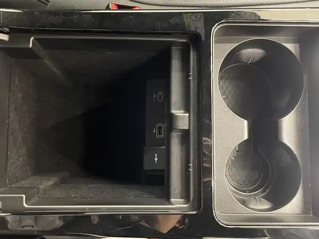 ランドローバー レンジローバーイヴォーク Rダイナミック S 岡山県 2021(令3)年 3.5万km Ｍナイトブルー 純正ナビ/全方位カメラ/ミュージックプレイヤー接続/パワーバックドア/ステアリングヒーター/シートヒーター/パドルシフト/パワーシート/ACC/黒革レザーシート/コーナーセンサー/レーンアシスト/ブラインドスポット/純正LEDヘッドライト/ABS/ESC/ETC2.0