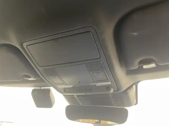 ランドローバー レンジローバーイヴォーク Rダイナミック S 岡山県 2021(令3)年 3.5万km Ｍナイトブルー 純正ナビ/全方位カメラ/ミュージックプレイヤー接続/パワーバックドア/ステアリングヒーター/シートヒーター/パドルシフト/パワーシート/ACC/黒革レザーシート/コーナーセンサー/レーンアシスト/ブラインドスポット/純正LEDヘッドライト/ABS/ESC/ETC2.0