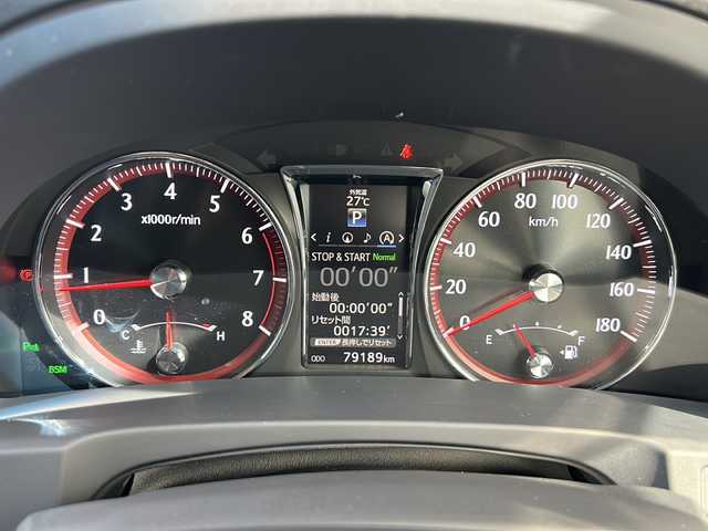 トヨタ クラウン アスリート G-T 静岡県 2016(平28)年 8万km ホワイトパールクリスタルシャイン 純正SDナビ/・CD/・DVD/・フルセグＴＶ/・Bluetooth/・USB/・AM/・FM/主要装備/・衝突軽減/・レーンキープ/・クルコン/・コーナーセンサー前後/・バックカメラ/・ETC/・ドラレコ/・パワーシートD/N席/・シートヒーターD/N席/・レザーシート/・パドルシフト/・ステリモ/・純正フロアマット/・純正アルミホイール/・LEDヘッドライト/・オートハイビーム/・スマートキー/・プッシュスタート