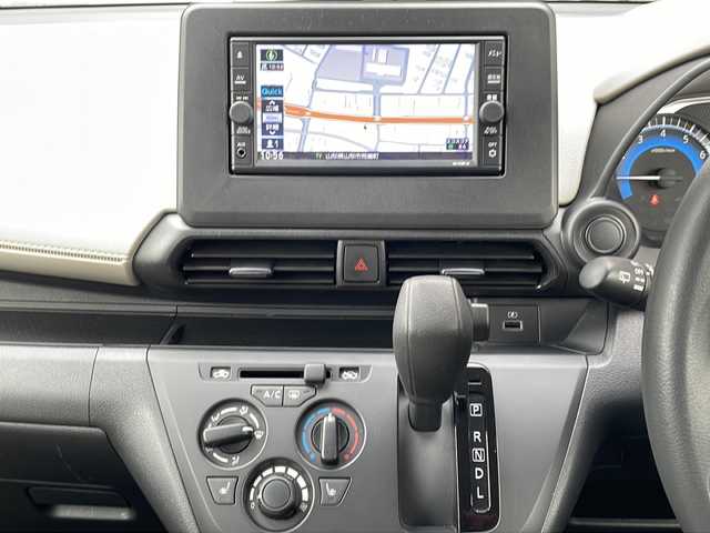 日産 デイズ S 山形県 2024(令6)年 2.4万km スターリングシルバーM ・ワンオーナー/・４WD/・純正ナビ/フルセグ/CD/Bluetooth/・エマージェンシーブレーキ/・レーンキープアシスト/・先行車発進告知/・標識認識機能/・ふらつき検知/・前後クリアランスソナー/・横滑り防止装置/・オートライト/・前席シートヒーター/・純正マット/・スペアキー1本/・保証書/・取扱説明書