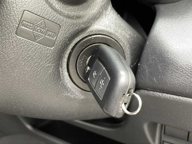 日産 デイズ S 山形県 2024(令6)年 2.4万km スターリングシルバーM ・ワンオーナー/・４WD/・純正ナビ/フルセグ/CD/Bluetooth/・エマージェンシーブレーキ/・レーンキープアシスト/・先行車発進告知/・標識認識機能/・ふらつき検知/・前後クリアランスソナー/・横滑り防止装置/・オートライト/・前席シートヒーター/・純正マット/・スペアキー1本/・保証書/・取扱説明書