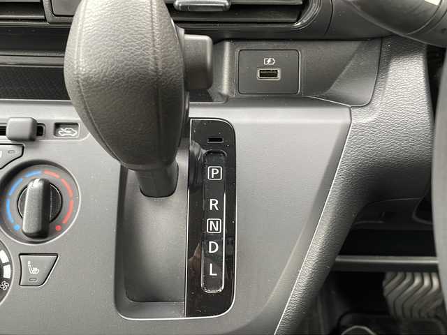 日産 デイズ S 山形県 2024(令6)年 2.4万km スターリングシルバーM ・ワンオーナー/・４WD/・純正ナビ/フルセグ/CD/Bluetooth/・エマージェンシーブレーキ/・レーンキープアシスト/・先行車発進告知/・標識認識機能/・ふらつき検知/・前後クリアランスソナー/・横滑り防止装置/・オートライト/・前席シートヒーター/・純正マット/・スペアキー1本/・保証書/・取扱説明書