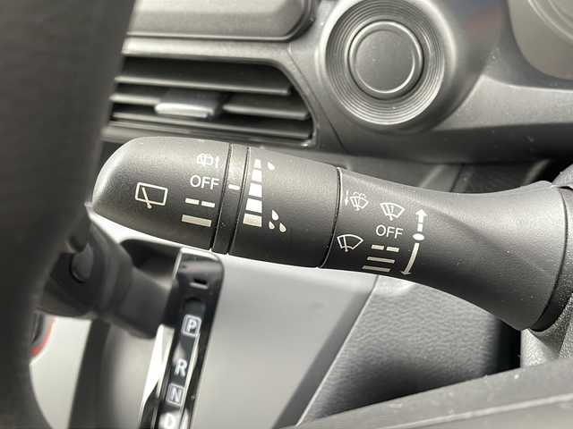 日産 デイズ S 山形県 2024(令6)年 2.4万km スターリングシルバーM ・ワンオーナー/・４WD/・純正ナビ/フルセグ/CD/Bluetooth/・エマージェンシーブレーキ/・レーンキープアシスト/・先行車発進告知/・標識認識機能/・ふらつき検知/・前後クリアランスソナー/・横滑り防止装置/・オートライト/・前席シートヒーター/・純正マット/・スペアキー1本/・保証書/・取扱説明書