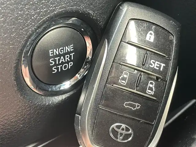 トヨタ ヴェルファイア Z Gエディション 千葉県 2020(令2)年 3.9万km ブラック サンルーフ/トヨタセーフティセンス/・衝突軽減ブレーキ/レーンキープアシスト/・レーダークルーズコントロール/オートハイビーム/・クリアランスソナー/純正8インチディスプレイナビ/・フルセグ/BT/USB/バックカメラ/ステアリングスイッチ/MTモード/ETC/両側パワースライドドア/パワーバックドア/電動パーキングブレーキ/ブレーキホールド/レザーシート/パワーシート(D/N席)/シートヒーター(D/N席)/エアシート(D/N席)/ステアリングヒーター/LEDヘッドライト/オートライト/フォグライト/スマートキー/プッシュスタート