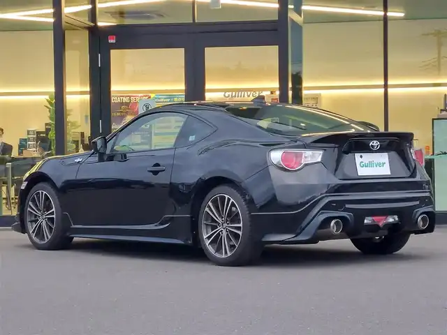 トヨタ ８６ GT 東京都 2014(平26)年 2.1万km クリスタルブラックシリカ TRDフルエアロ/純正SDナビ/バックカメラ/サイドカメラ/CD/DVD/BT/AM/FM/TV/HIDヘッドライト/オートライト/ETC/純正１７インチアルミ/革巻きステアリング/プッシュスタート/ミシュランパイロットスポ―ツ（タイヤ）