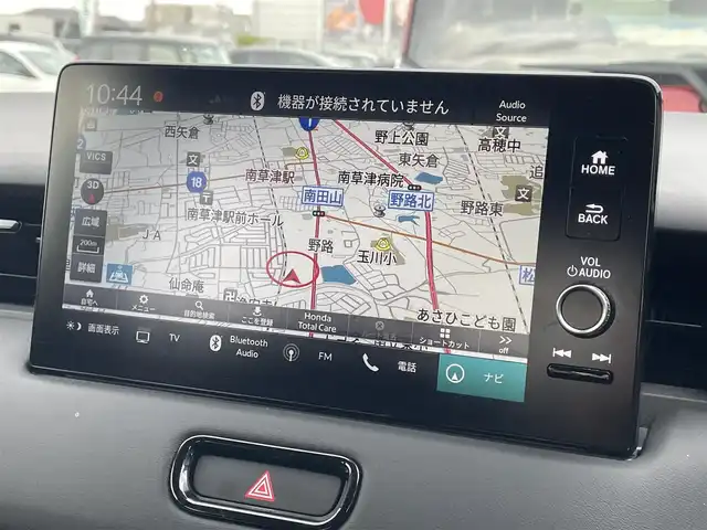 ホンダ ヴェゼル ハイブリッド e:HEV Z 滋賀県 2024(令6)年 1.6万km プラチナホワイトパール 純正9インチメモリナビ/【Bluetooth/USB/Apple Car Play/Android Auto/フルセグ 】/バックカメラ/ハーフレザー/シートヒーター/追従クルーズコントロール/前後ソナー/ホンダセンシング/パワーリアゲート/オートハイビーム/ステアリングヒーター/レーンキープアシスト/オートホールド/LEDヘッドライト/ビルトインETC2.0/純正18アルミ