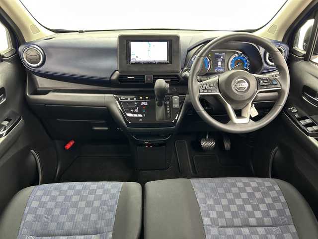 日産 デイズ HWS X プロパイロットED 三重県 2020(令2)年 3.5万km アトランティックブルー /禁煙車//社外ナビ【AVIC-RZ811】//フルセグ/Bluetooth/AM/FM/CD/DVD/SD/iPod//アラウンドビューモニター//エマージェンシーブレーキ//プロパイロット//レーンキープアシスト//衝突被害軽減システム//前後ドライブレコーダー//ステアリングスイッチ//電動パーキング//ETC//純正１４インチアルミホイール//プッシュスタート//スマートキー//LEDオートライト//フォグランプ//前後コーナーセンサー