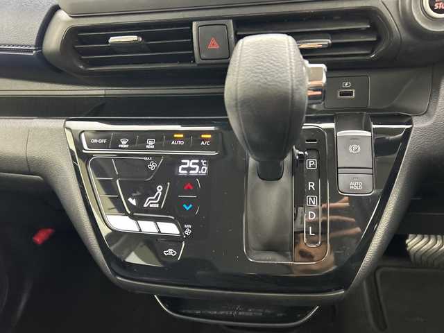 日産 デイズ HWS X プロパイロットED 三重県 2020(令2)年 3.5万km アトランティックブルー /禁煙車//社外ナビ【AVIC-RZ811】//フルセグ/Bluetooth/AM/FM/CD/DVD/SD/iPod//アラウンドビューモニター//エマージェンシーブレーキ//プロパイロット//レーンキープアシスト//衝突被害軽減システム//前後ドライブレコーダー//ステアリングスイッチ//電動パーキング//ETC//純正１４インチアルミホイール//プッシュスタート//スマートキー//LEDオートライト//フォグランプ//前後コーナーセンサー